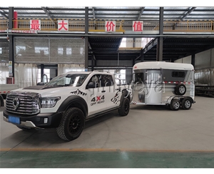 拖挂运马车
